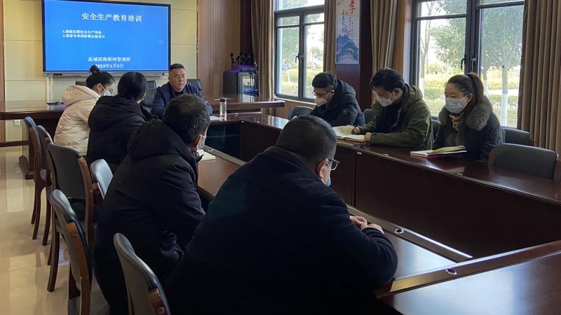 叉车安全操作规程与标准：保障作业安全的基石